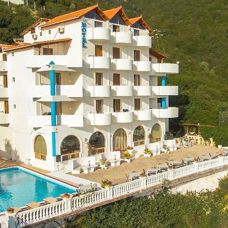 Paradise Lukova Hotel Kültér fotó