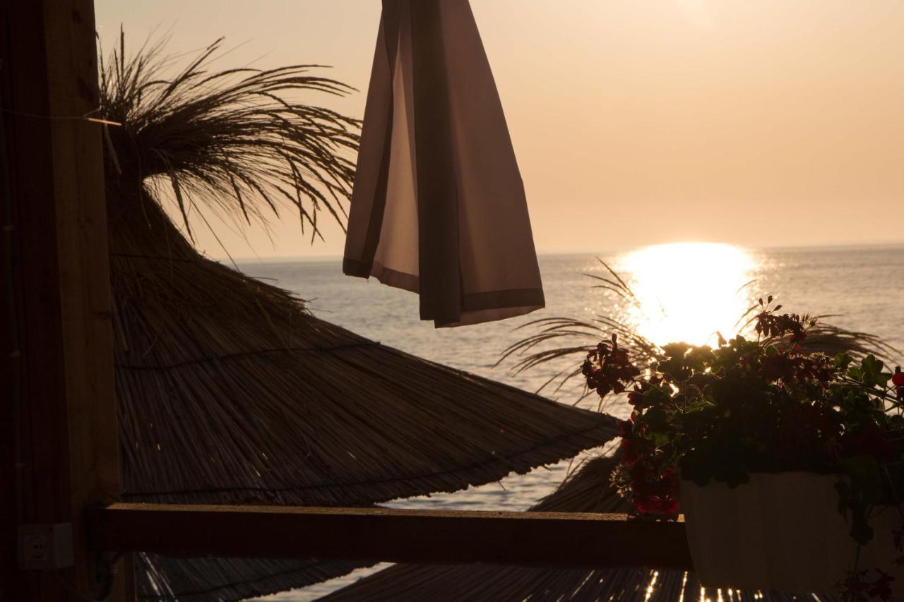 Paradise Lukova Hotel Kültér fotó
