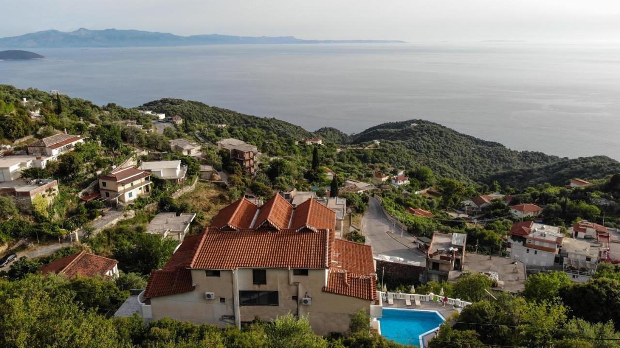 Paradise Lukova Hotel Kültér fotó