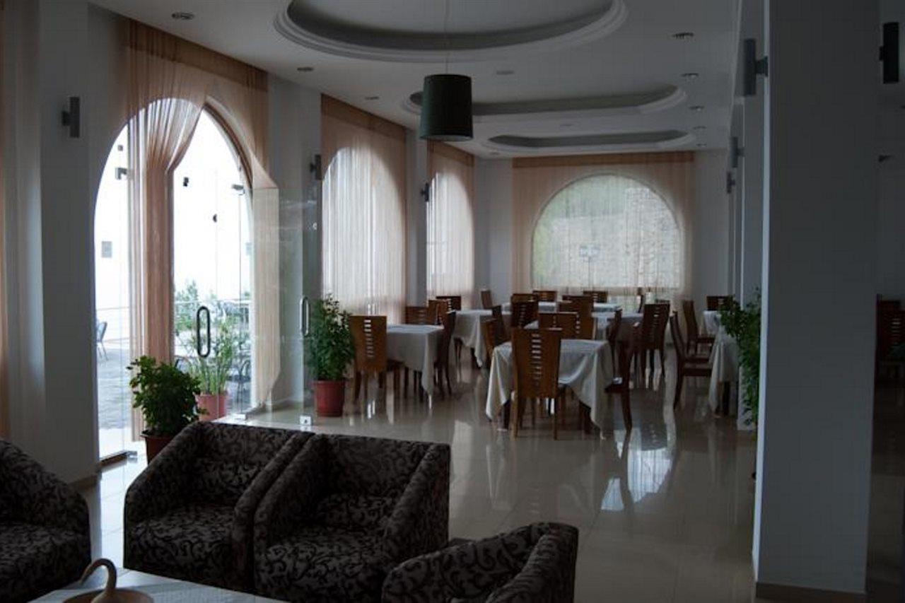 Paradise Lukova Hotel Kültér fotó