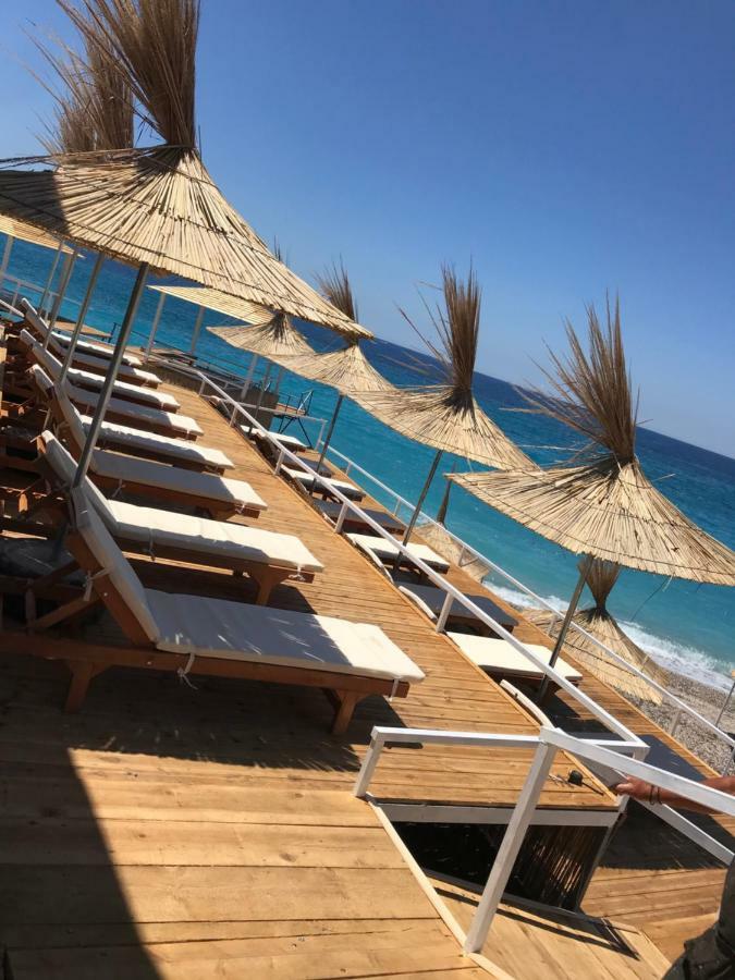 Paradise Lukova Hotel Kültér fotó